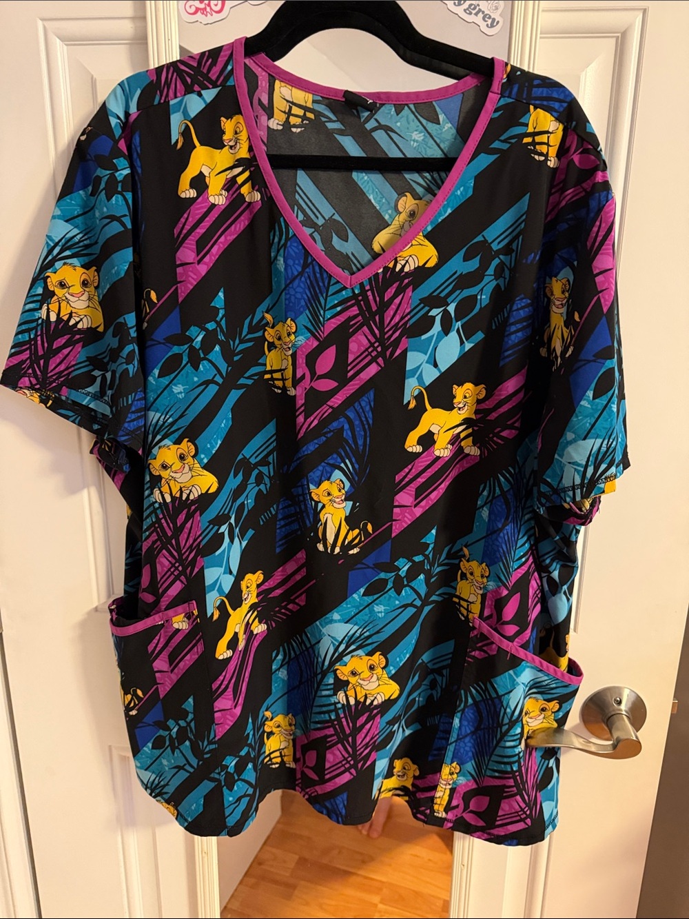 Unbranded Lion King Print V-Neck Scrub Top